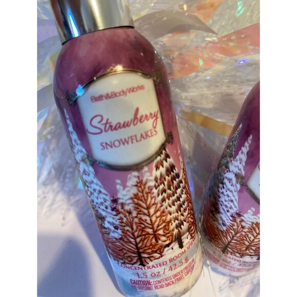 Bath & Body Works “Strawberry Snowflakes”  2 New Concentrated Room Sprays - Picture 2 of 4